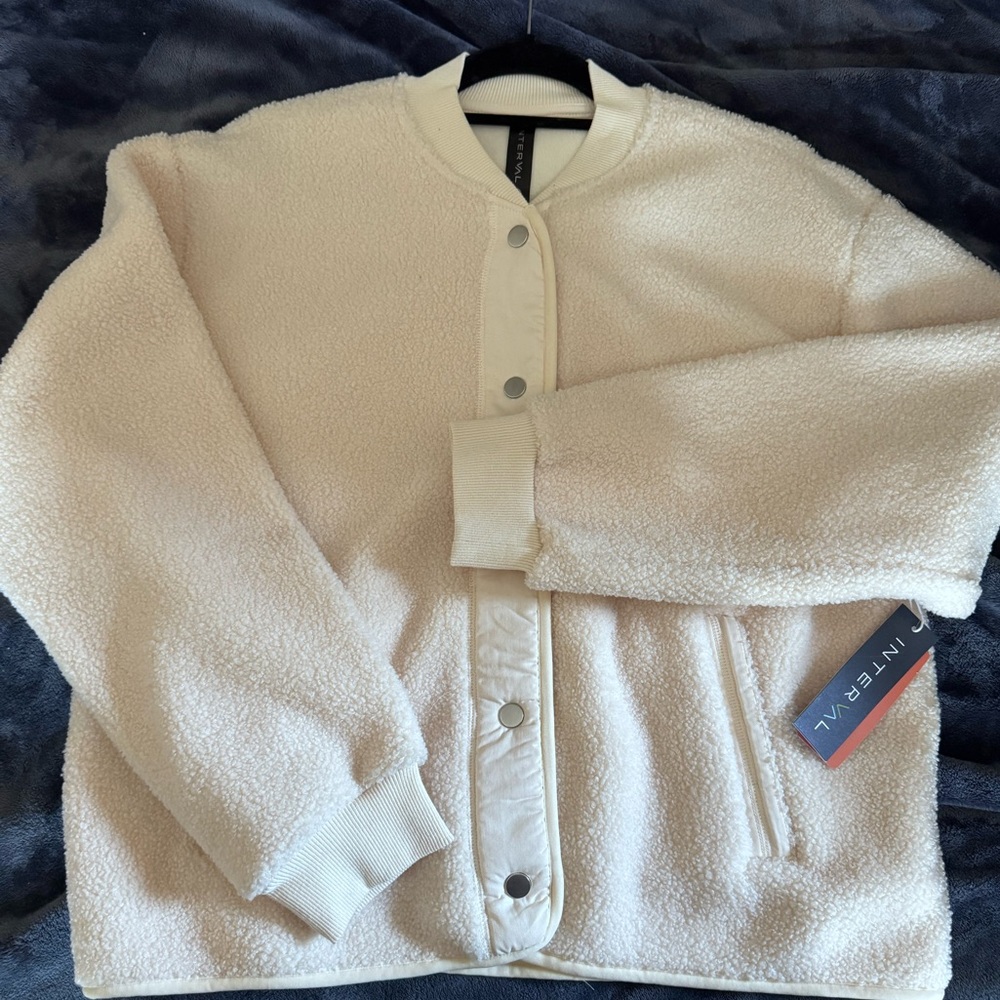 INTERVAL NWT Cream Cozy Snap Bomber Jacket, Sz: Lg